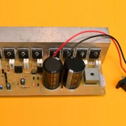 Amplificador Monofónico de 400W Cuasi-Complementario