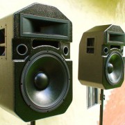 Como hacer unas Cabinas Activas o Amplificadas