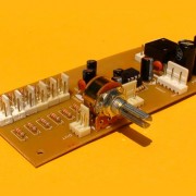 Sumador de Señales para el Ensamble de una Consola