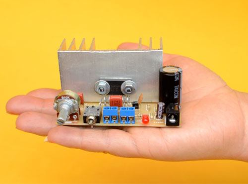 Amplificador super compacto con TDA8560